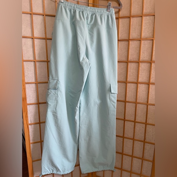 Gilly Hicks Active Fleece-Lined
Cargo Pants - Picture 5 of 10